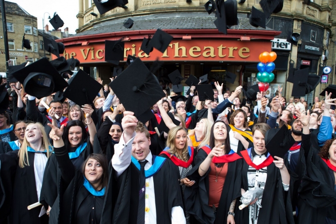 Calderdale College Higher Education Students Graduate in Style!